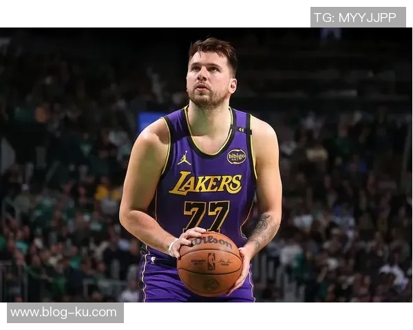 本季NBA球员得分篮板助攻场数排行约基奇领跑东契奇紧随其后