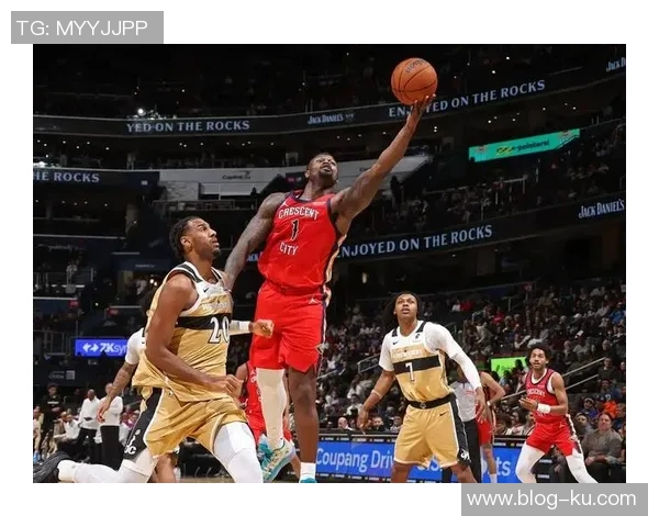 特雷墨菲三分球超越CJ成鹈鹕队史第一人创造新里程碑